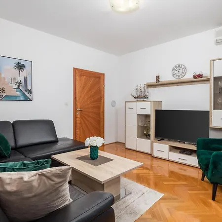 Apartment Paula Rijeka
